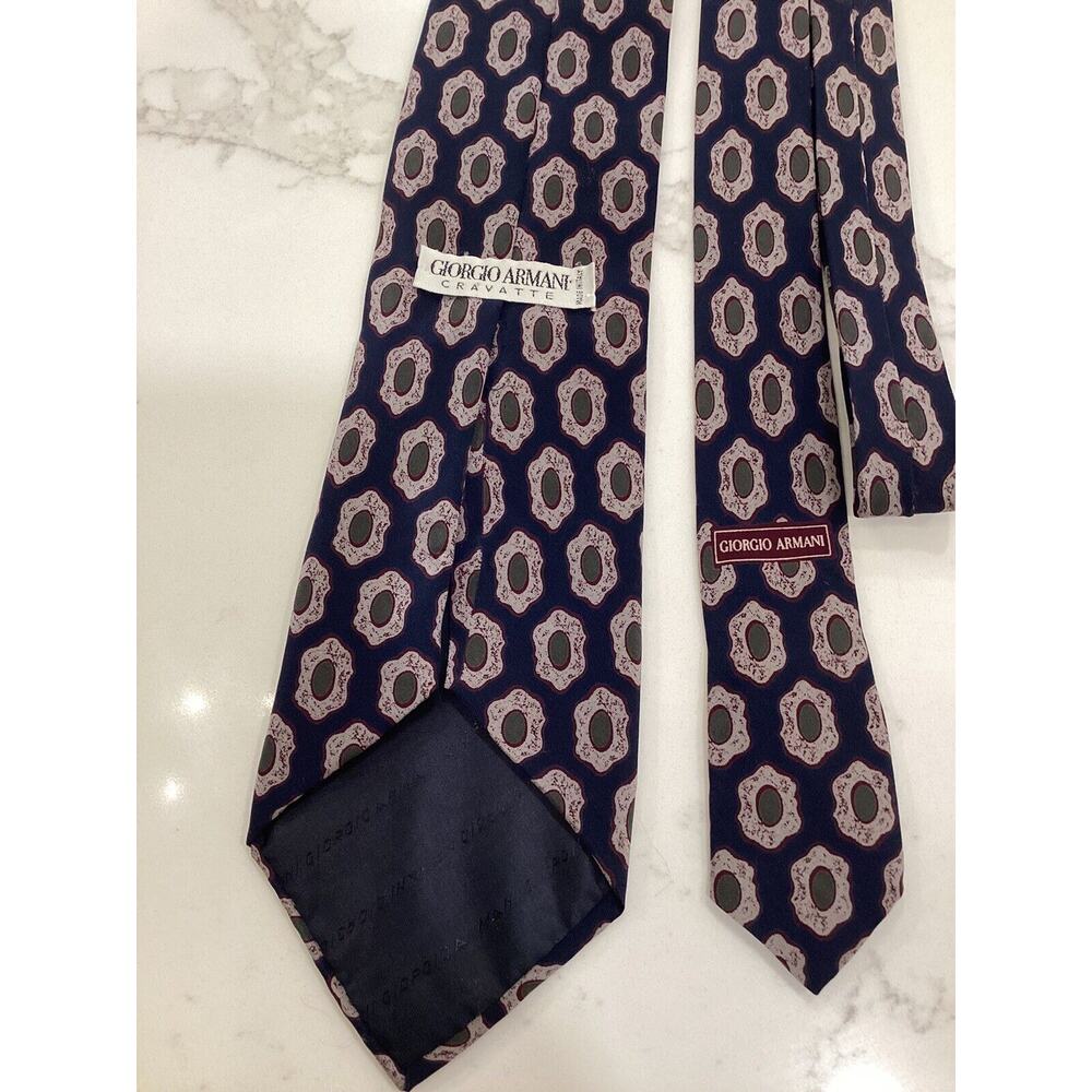giorgio armani cavatte Men’s Tie 4” navy patterned Italian 100% silk tie necktie